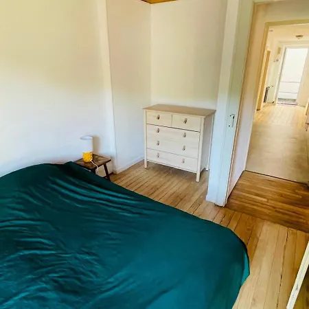 Du Canal Apartment